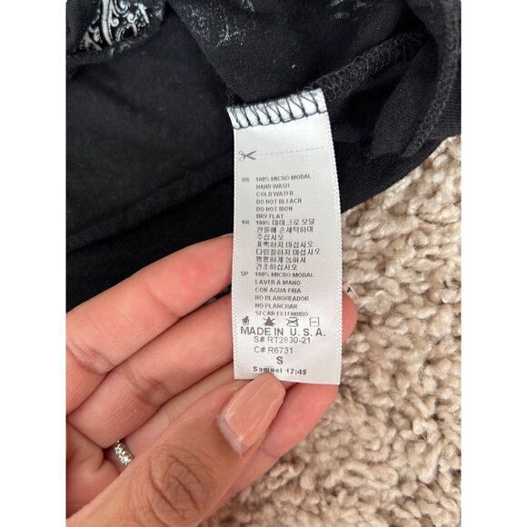 Windsor Black Elephant Paisley boho Indian desi print crop top - Picture 3 of 3